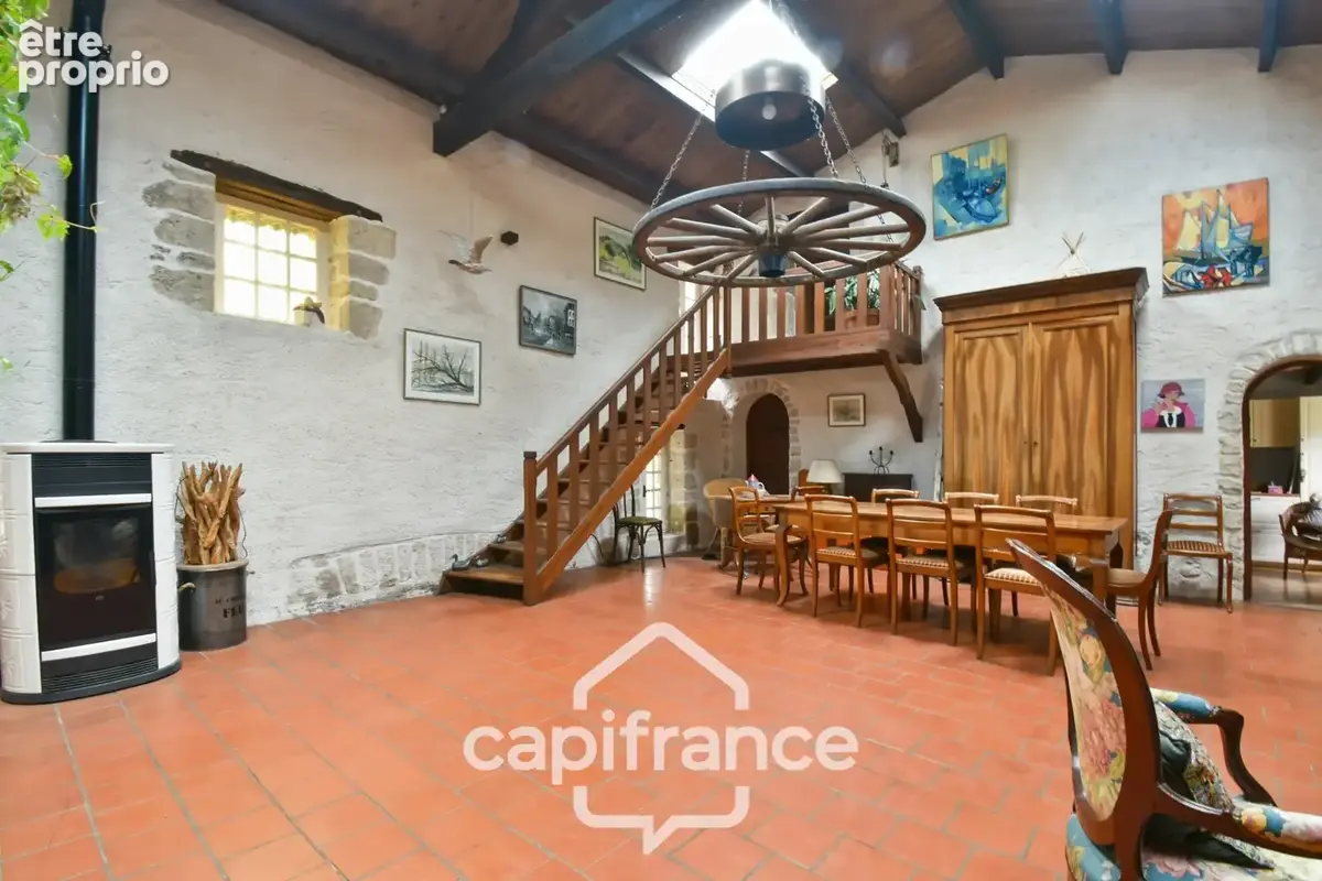 Maison de caractère à vendre 12 pièces SAINT SEVERIN SUR BOUTONNE (17) sur 4500m²de terrain arboré - photo 14