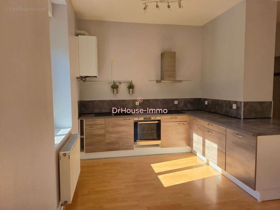 Appartement à PONT-SALOMON