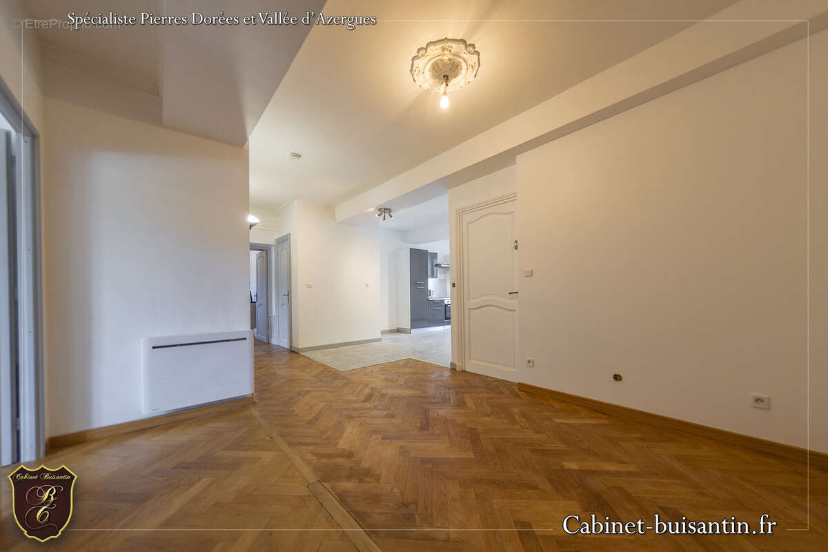 Appartement à LEGNY