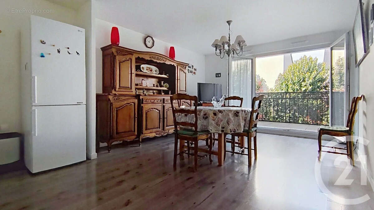 Appartement à BRIE-COMTE-ROBERT