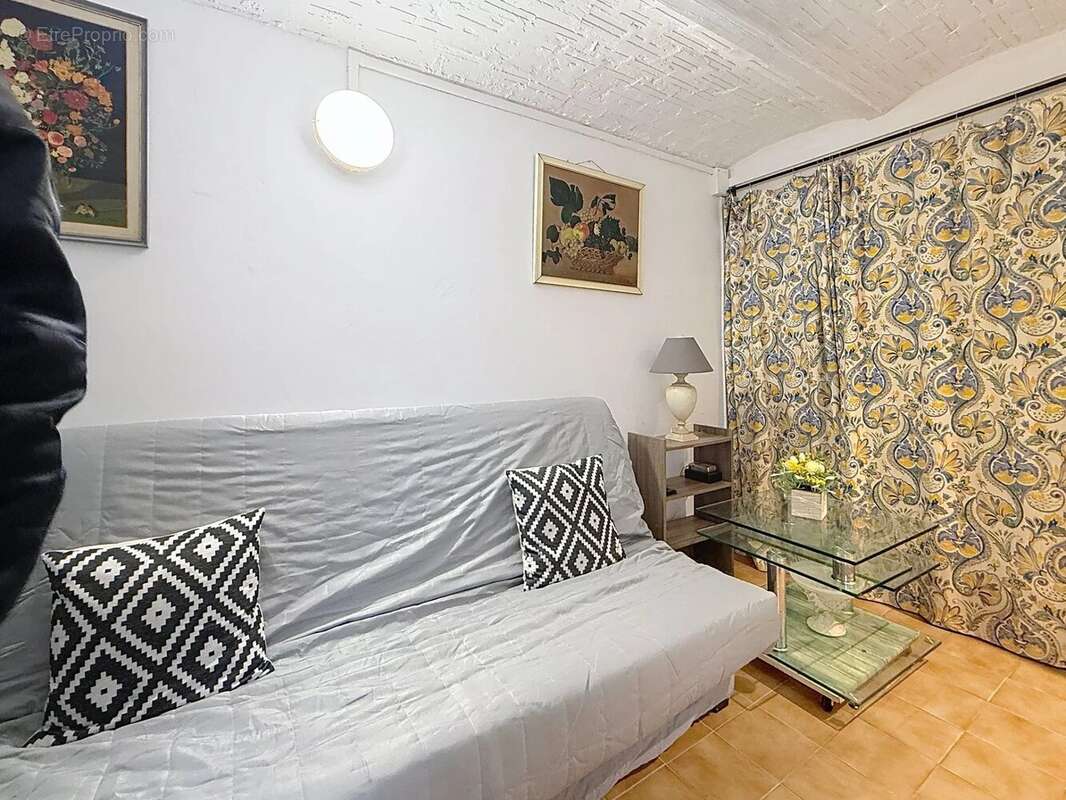 Charmant studio fonctionnel – Idéal investisseur ou premier achat ! - photo 4
