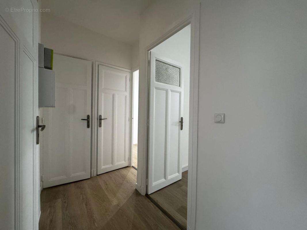 Appartement à MARSEILLE-5E