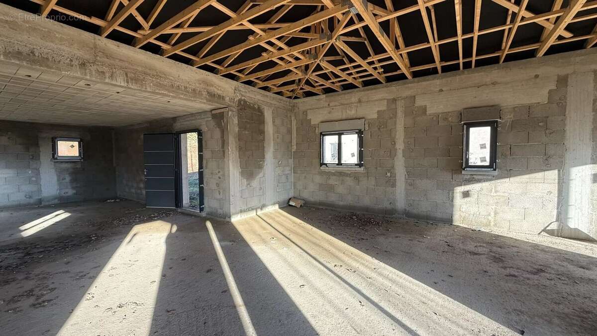 Maison à SANTA-LUCIA-DI-MORIANI