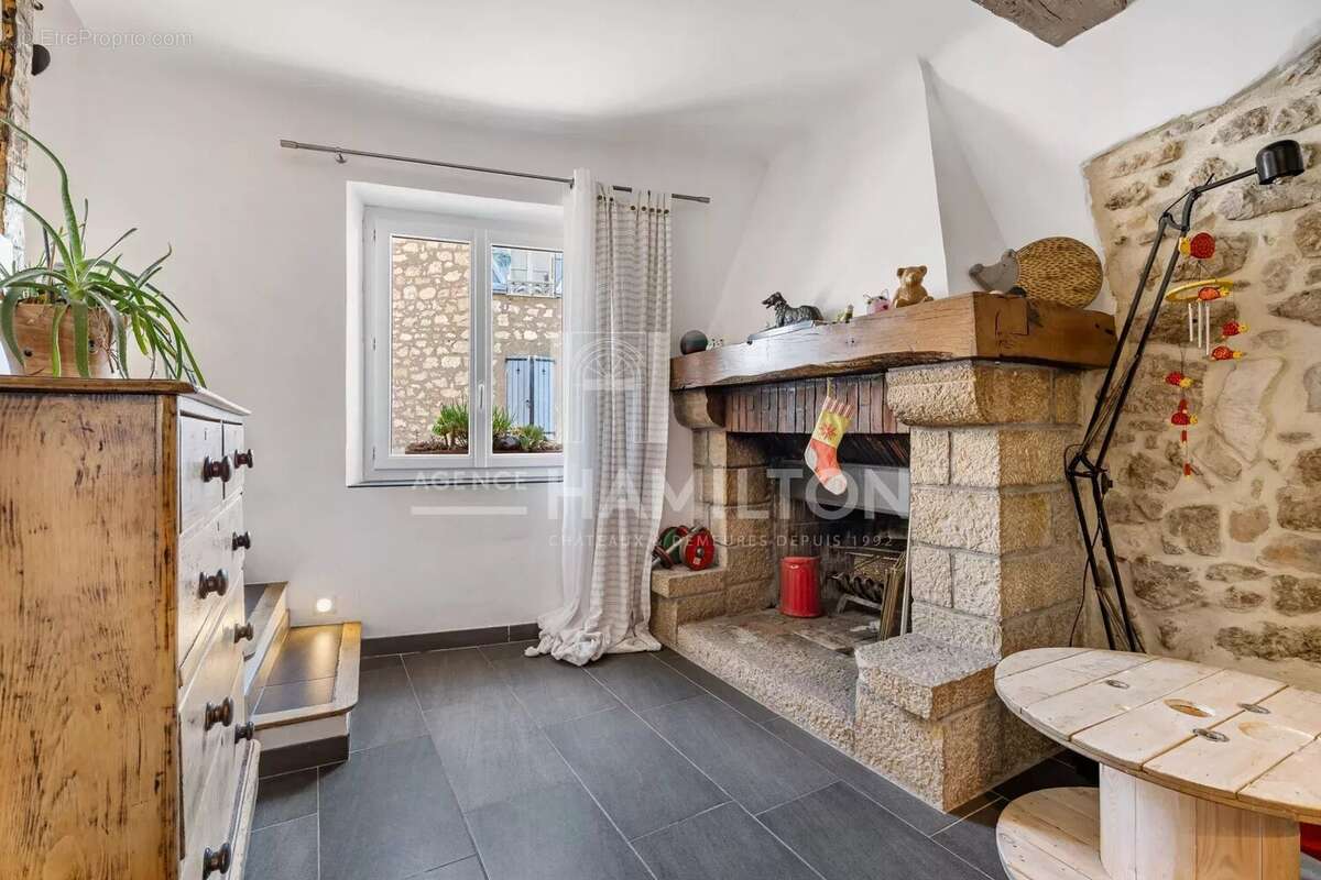 Appartement à GOURDON