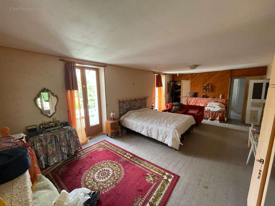 Maison à SAINT-AMANS-SOULT