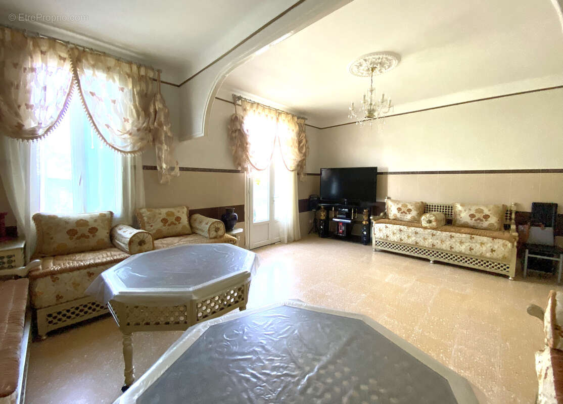 Appartement à NYONS