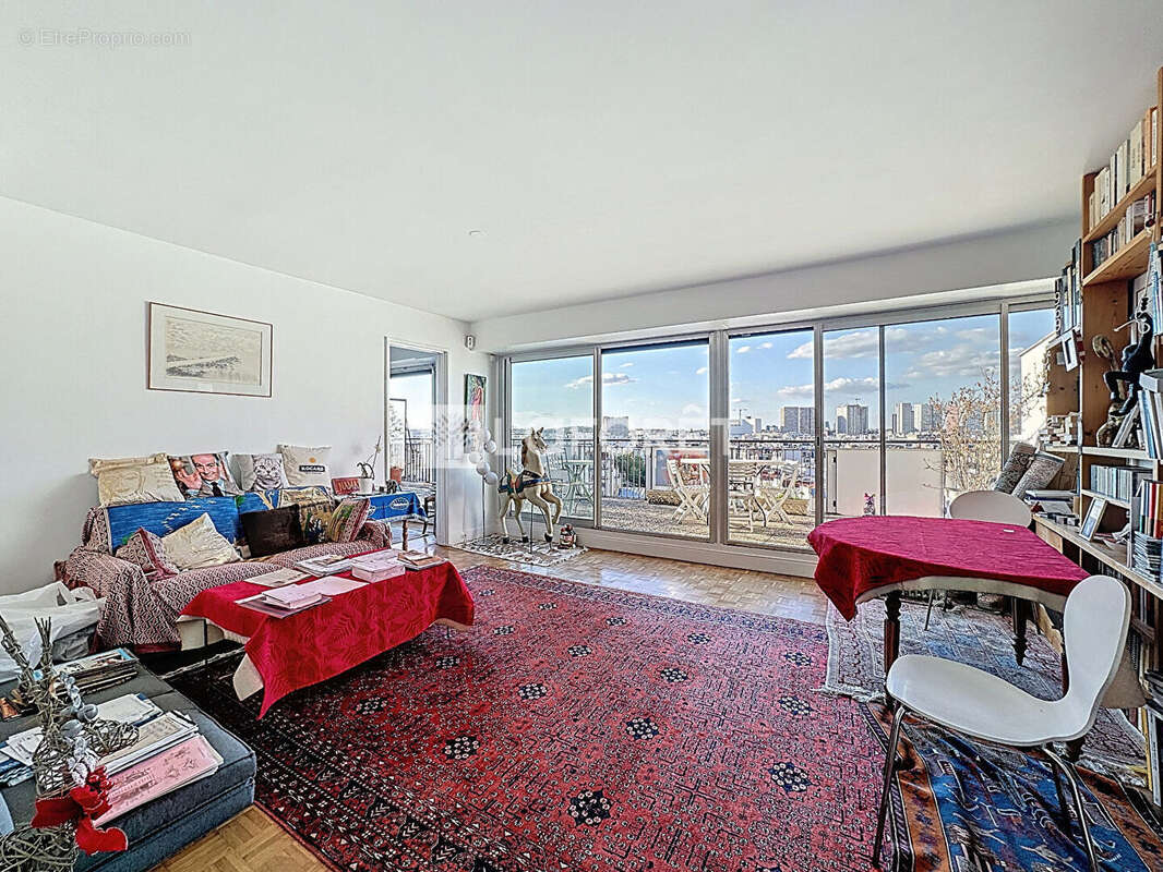 Appartement à PARIS-15E