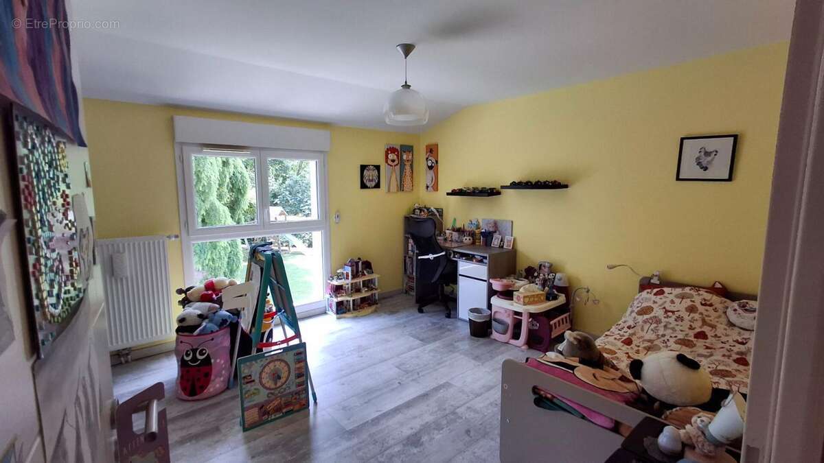 Maison à LIMAS