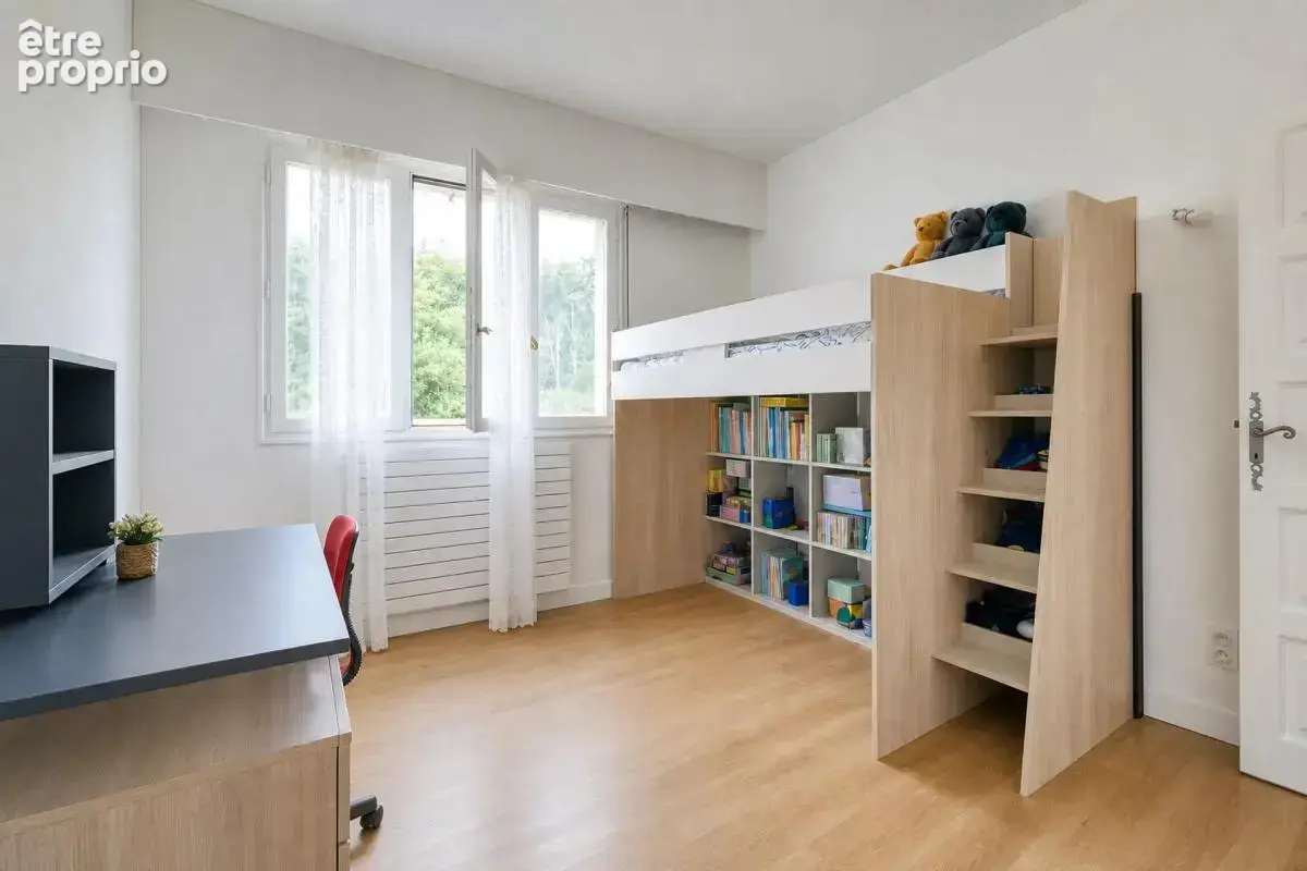 Maison de 7 pièces de 300 m² à Belberaud - photo 12