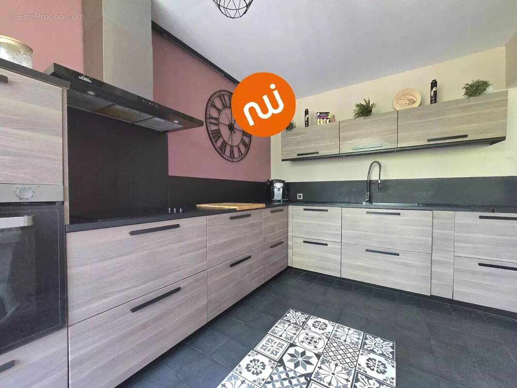 Appartement à TASSIN-LA-DEMI-LUNE