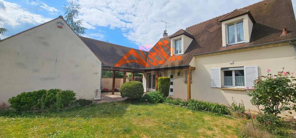 Maison à VIARMES