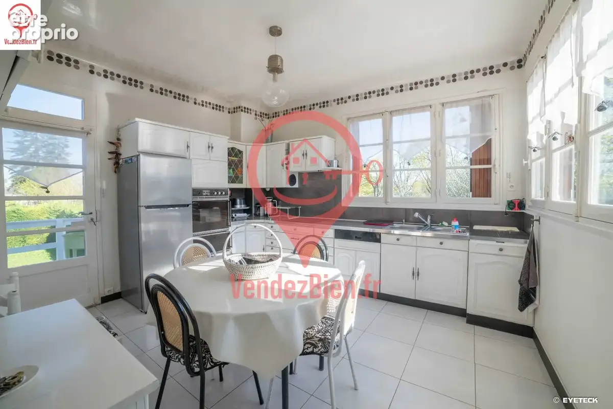 Maison T7 160 m2 sur sous-sol - Terrain de 614 m2 - photo 4