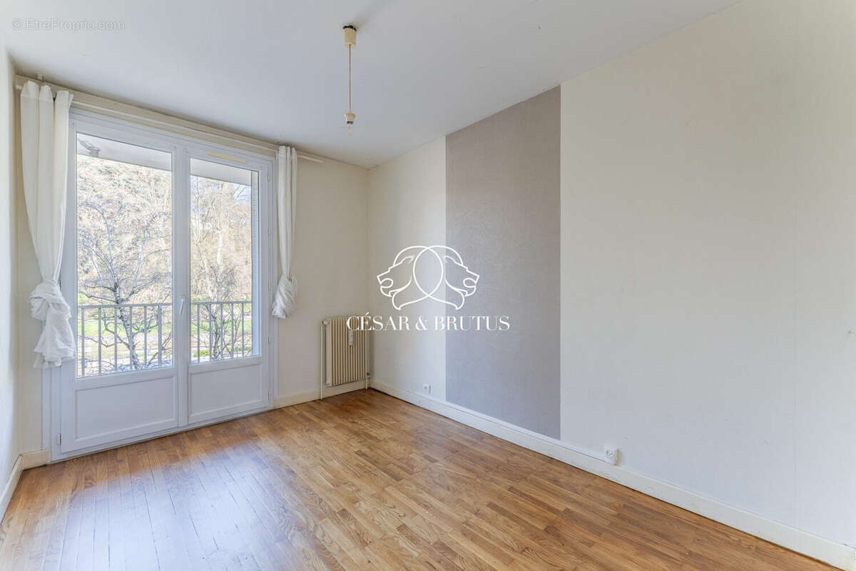 Appartement à OULLINS