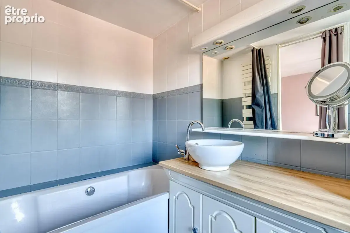EXCLUSIVITE - Francheville (69) - Maison 5 pièce(s) 111 m2 - photo 9