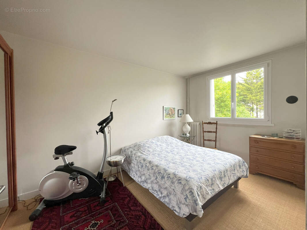 Triel/Seine - Appartement de 82m2 -  4 pièces -  Balcon  - Parking - Cave - - photo 6