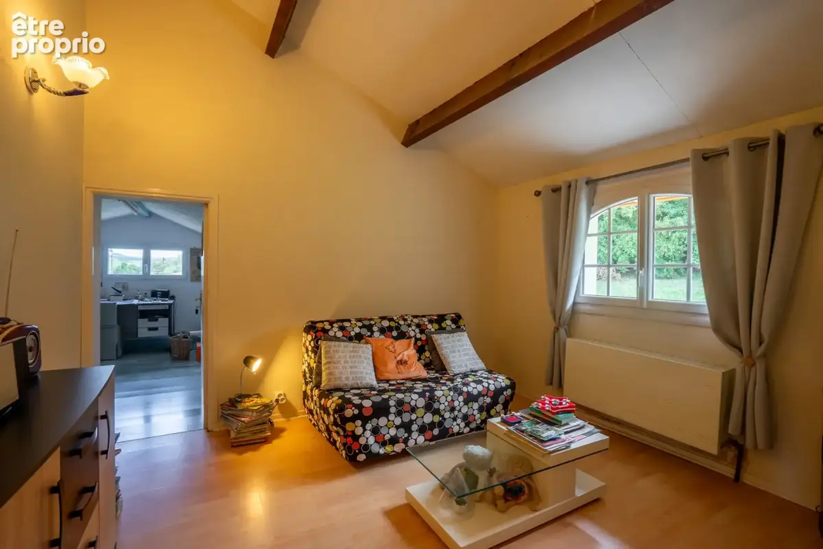 Maison contemporaine (5 chambres et un bureau), sous sol complet et terrain de 6897 m2, dans le village de Mon - photo 15