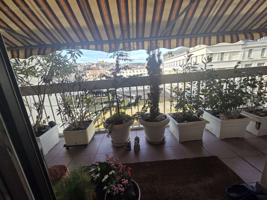 Appartement à SAINT-ETIENNE