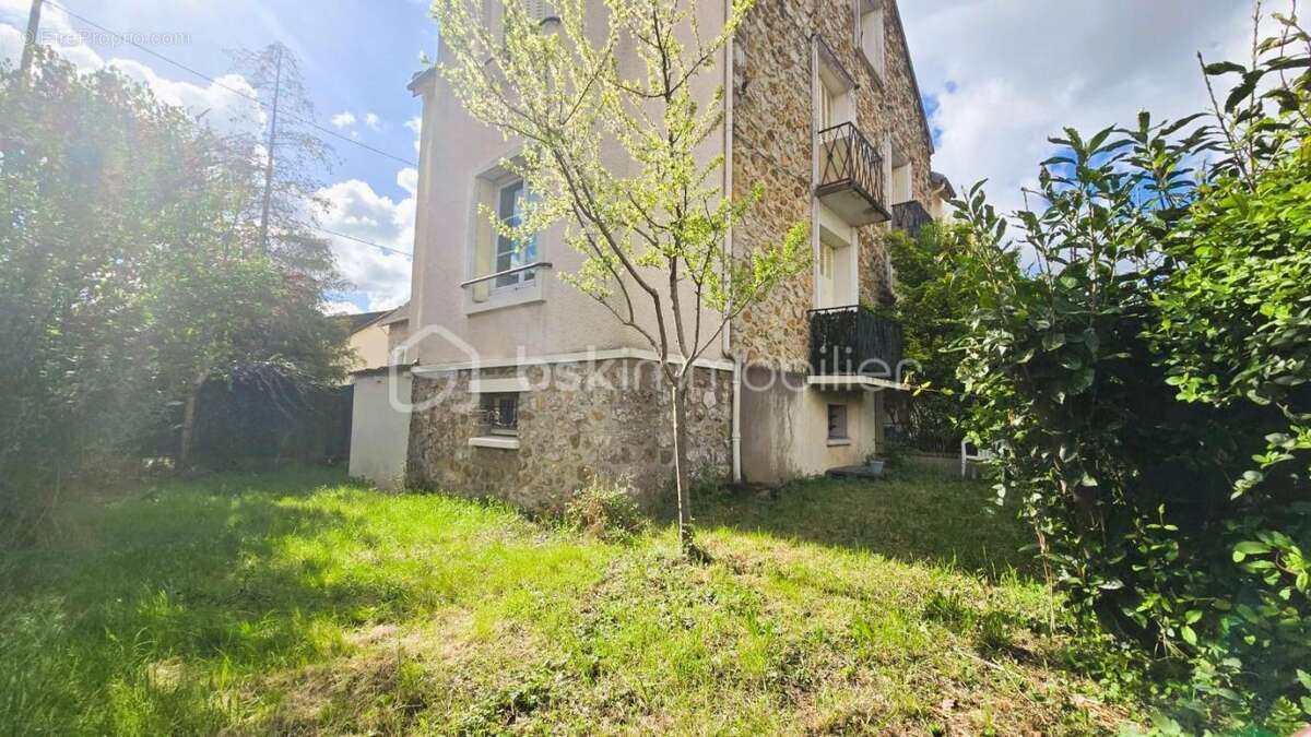 Appartement à ATHIS-MONS