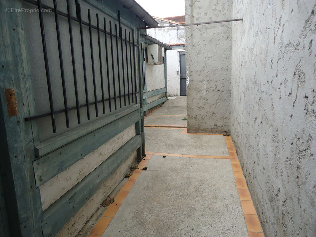 Commerce à CASTELSARRASIN