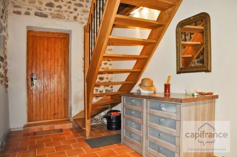  Lieu rare : maison de caractère en pierre proche du Lac du Rousset 71 – potentiel gîte - photo 9