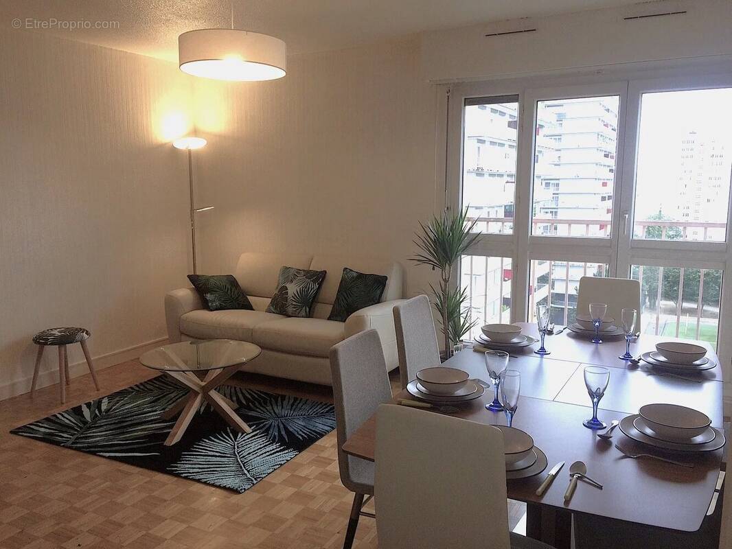 Appartement à IVRY-SUR-SEINE