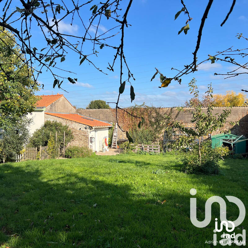 Photo 1 - Maison à BOUGUENAIS