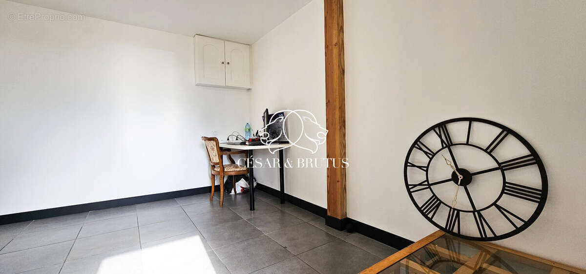 Maison à SAINT-JUST-LA-PENDUE