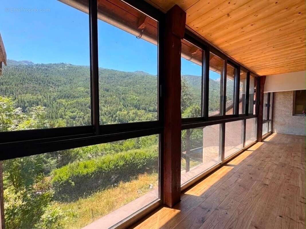 Appartement 130 m² à La Salle-Les-Alpes  - photo 5