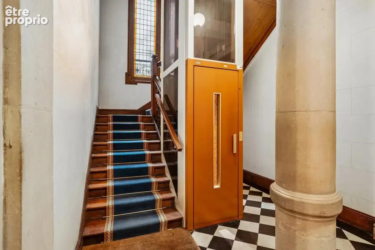Appartement à rénover au cœur de la très prisée place du Maréchal Juin - photo 14