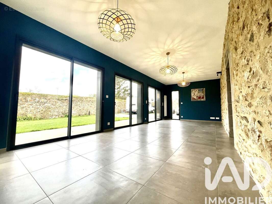 Photo 3 - Maison à LANVOLLON