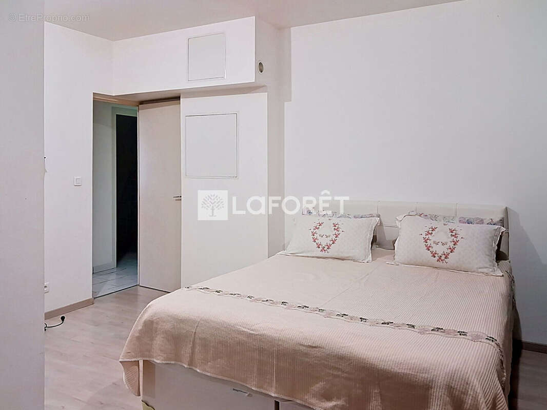 Appartement à JOUDES
