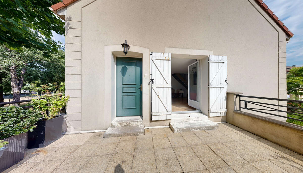 Maison à PLAISIR