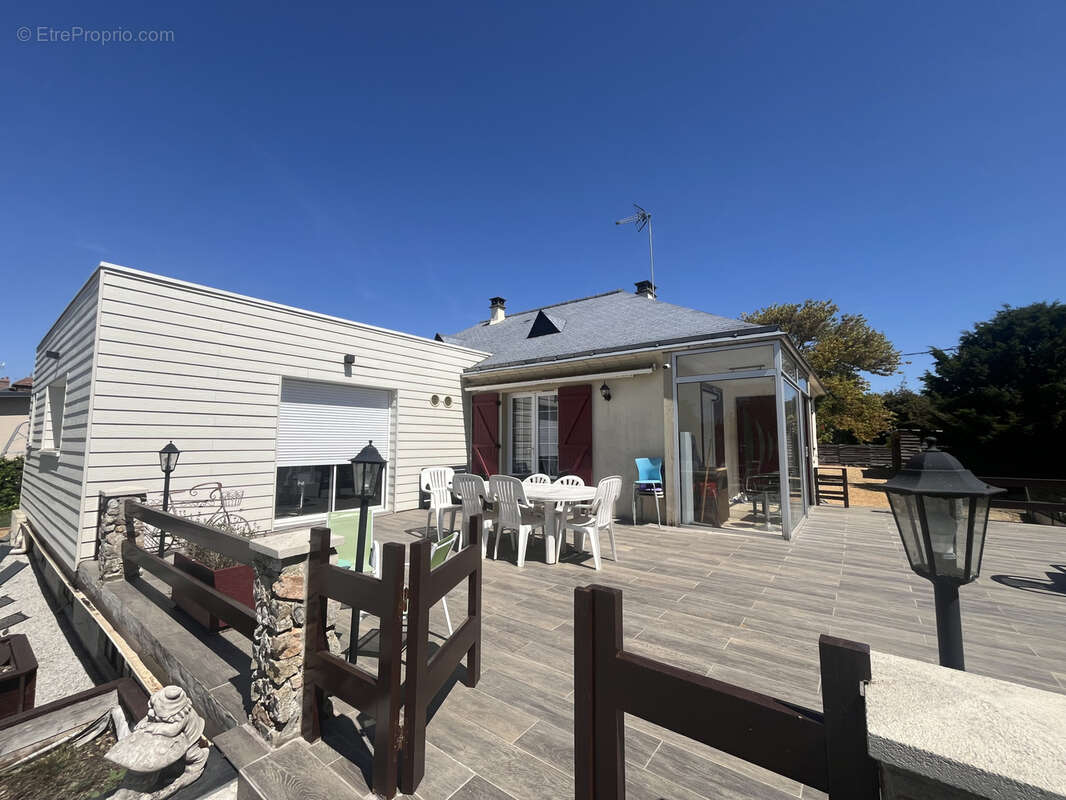 Maison à PARCE-SUR-SARTHE