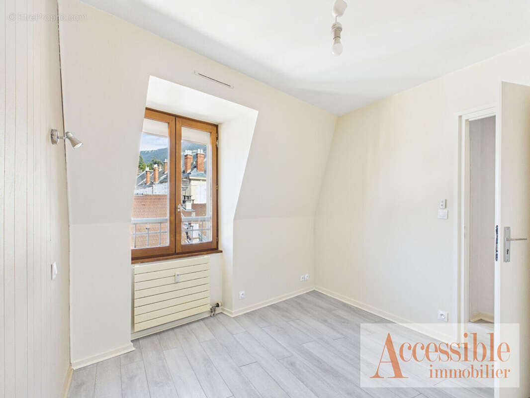 Appartement à AIX-LES-BAINS