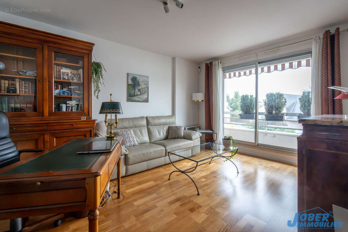 Appartement à NOGENT-SUR-MARNE