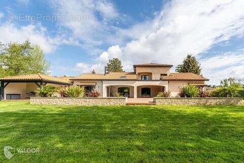 Maison à BOURG-EN-BRESSE