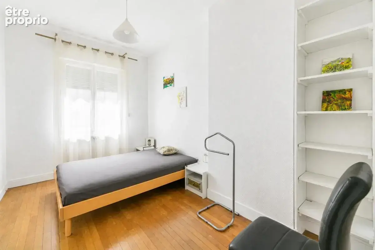 Maison de 6 pièces de 115 m² située à Tours - photo 8