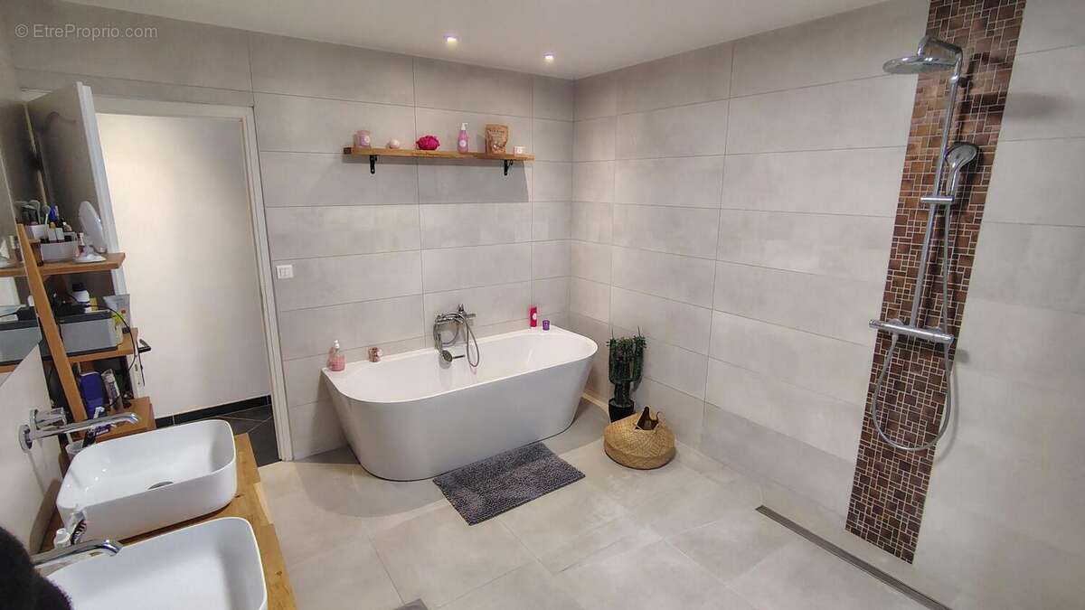 Photo 8 - Maison à SAINT-FLORIS