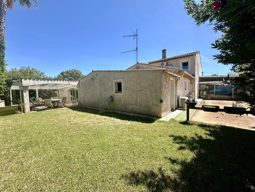 Villa d'exception 7 pieces de 192 m2 avec piscine a toit ouvrant a puget-sur-argens - photo 19