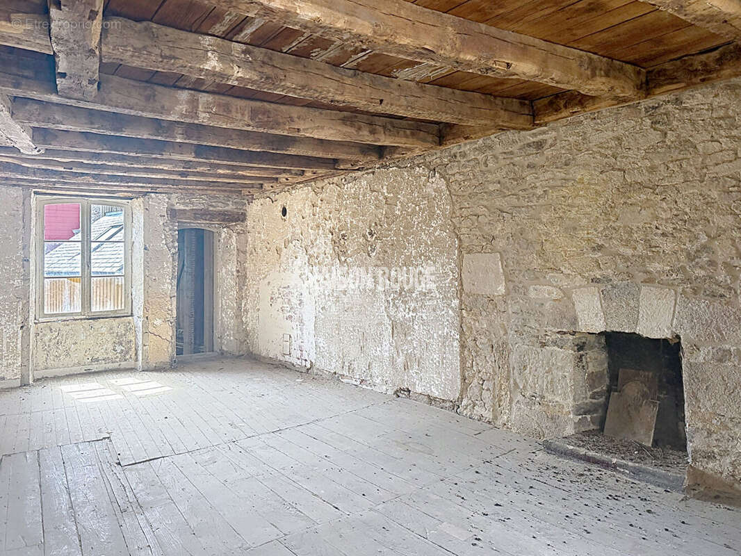 Immeuble centre de Dinan 170 m2 - photo 2