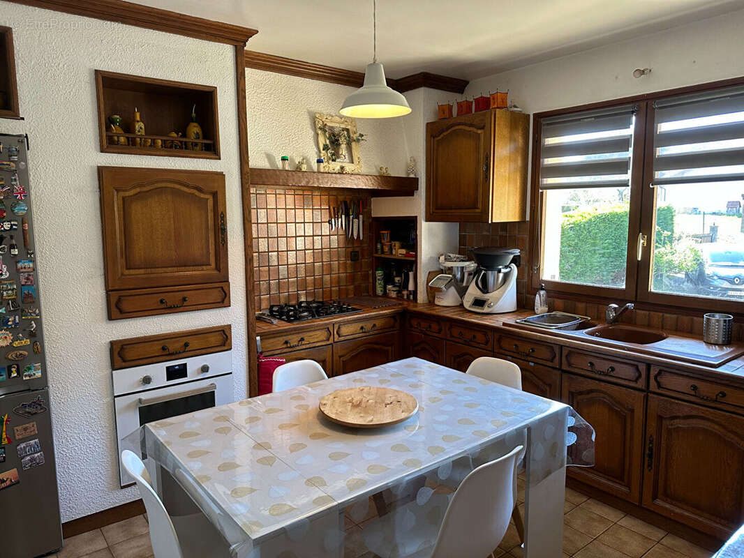 Maison à SEREZIN-DE-LA-TOUR