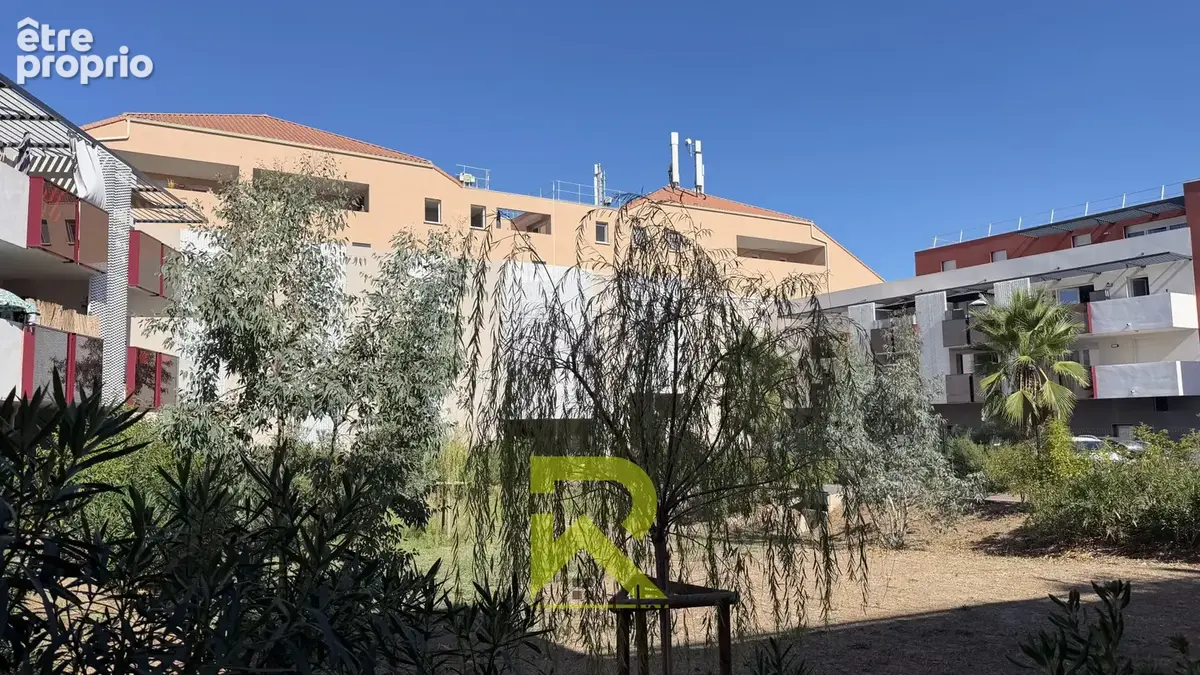 Agde   Une pépite : T2 avec ascenseur, terrasse et parking couvert sécurisé - photo 6