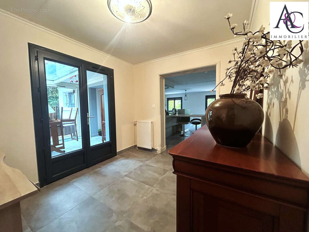 Maison à SAINT-DOULCHARD