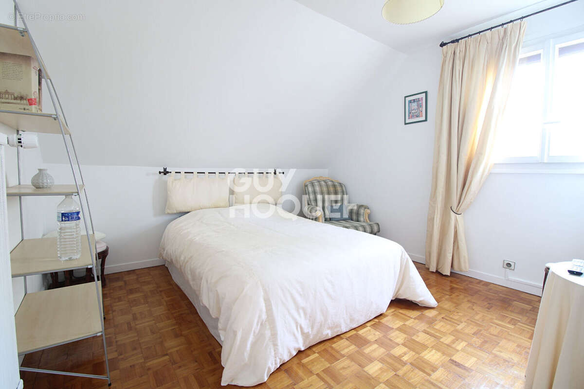 Maison à BRIE-COMTE-ROBERT