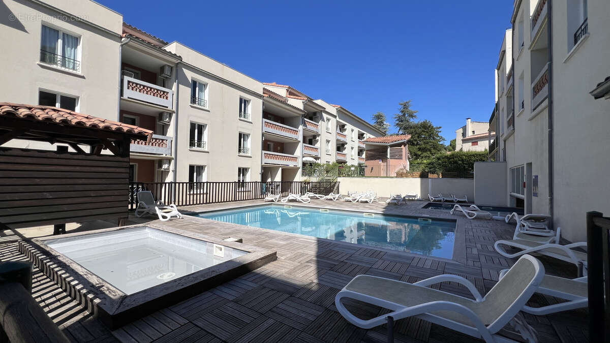 Appartement à GREOUX-LES-BAINS