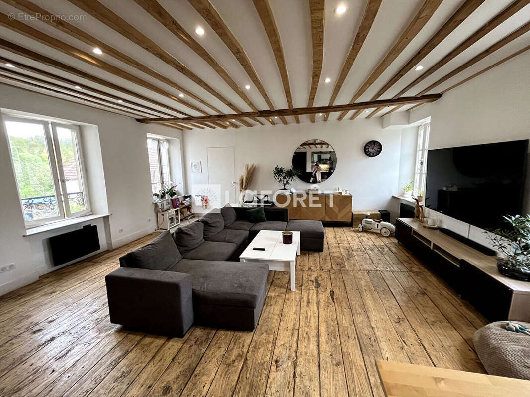 Appartement à SERAINCOURT