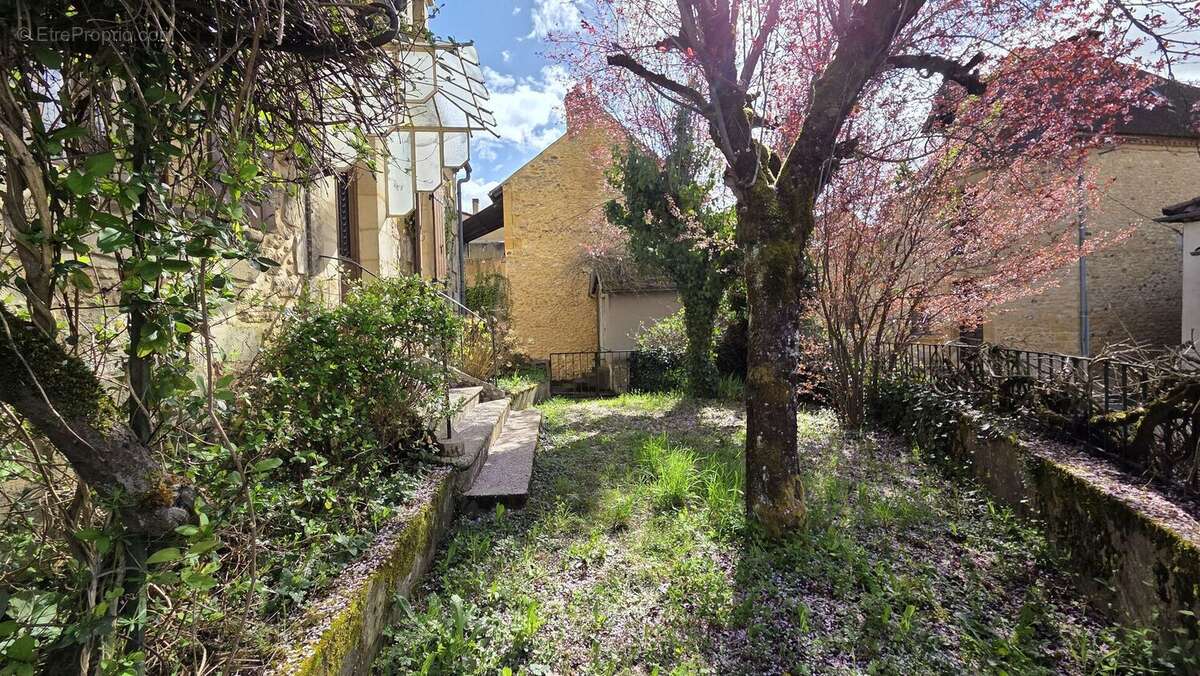 20260312144257 - Maison à SIORAC-EN-PERIGORD