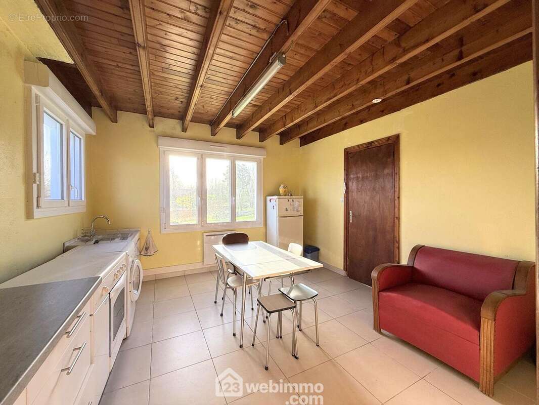 Maison à TREDREZ-LOCQUEMEAU