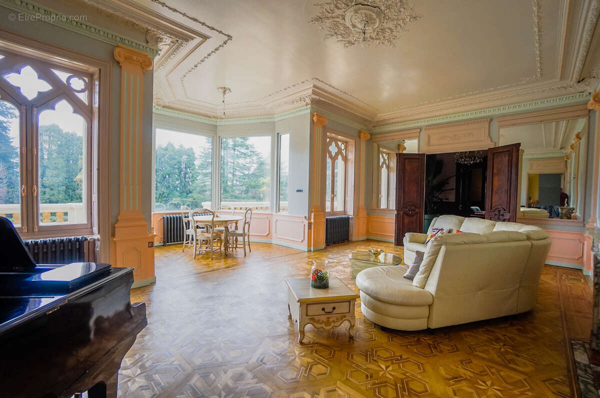 Maison à MONTCEAU-LES-MINES