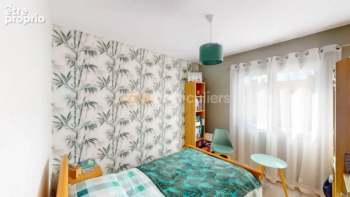 Mortagne-sur-sèvre - plain-pied 179 m² - terrain 966 m² - garage 39 m² - sans vis-à-vis - photo 8